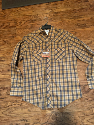 NWT Western Shirt By Wrangler Large Plaid Snaps