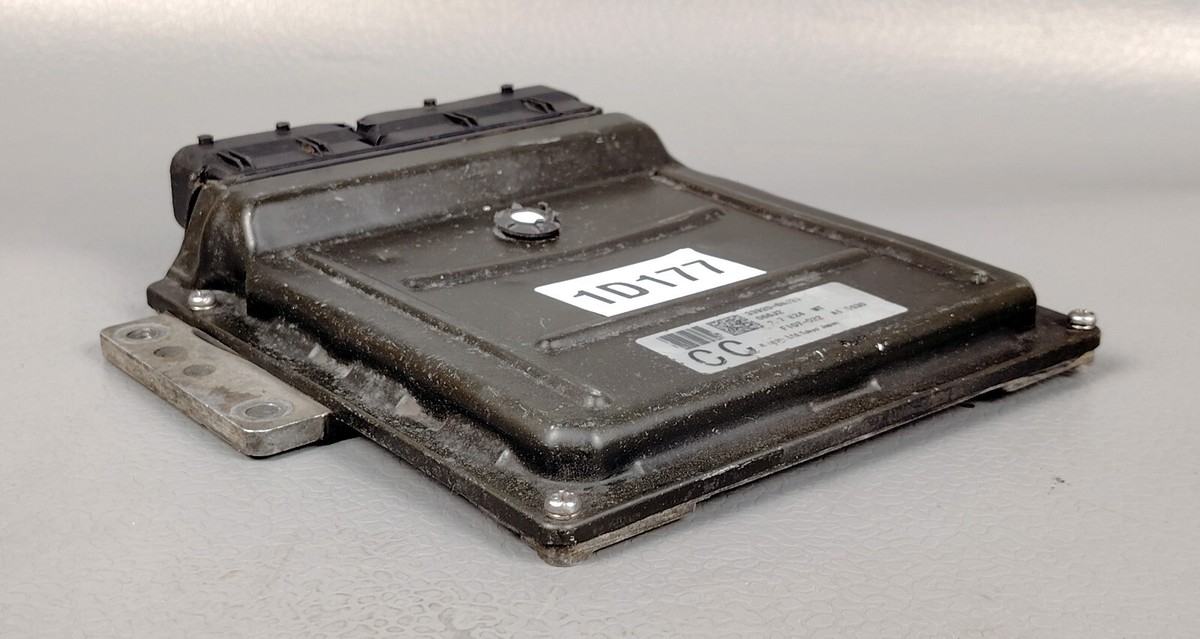 Suzuki Grand Vitara XL7 Tracker MT Engine Control Unit ECM