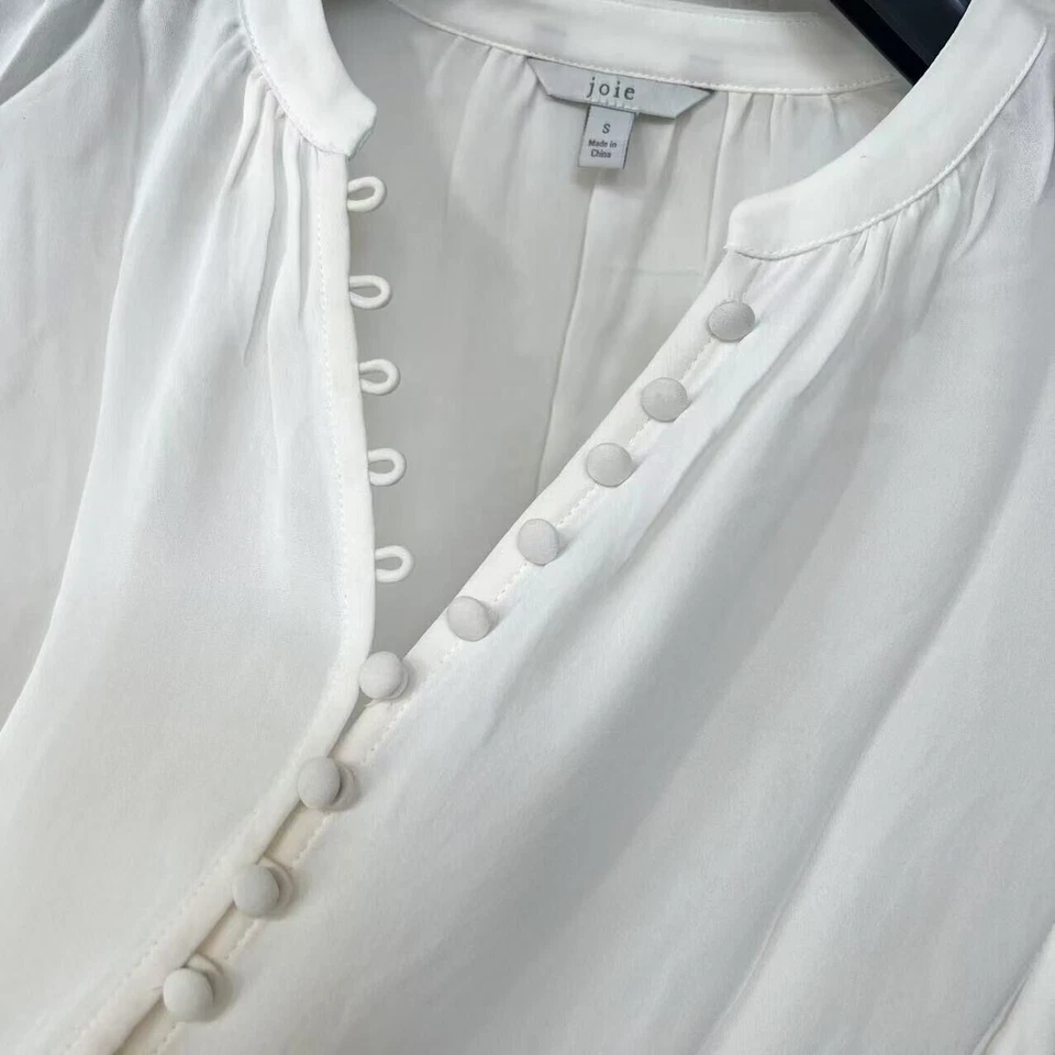 Nuevo sin etiquetas Joie Tariana Puño Acampanado Botón Seda Frontal Top Para Mujer Porcelana Cuello Redondo Foto 4 de 4