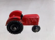 WARDIE MASTER MODELS METAL OO GAUGE MASSEY HARRIS TRACTOR 3.5 CMS LONG *VINTAGE*