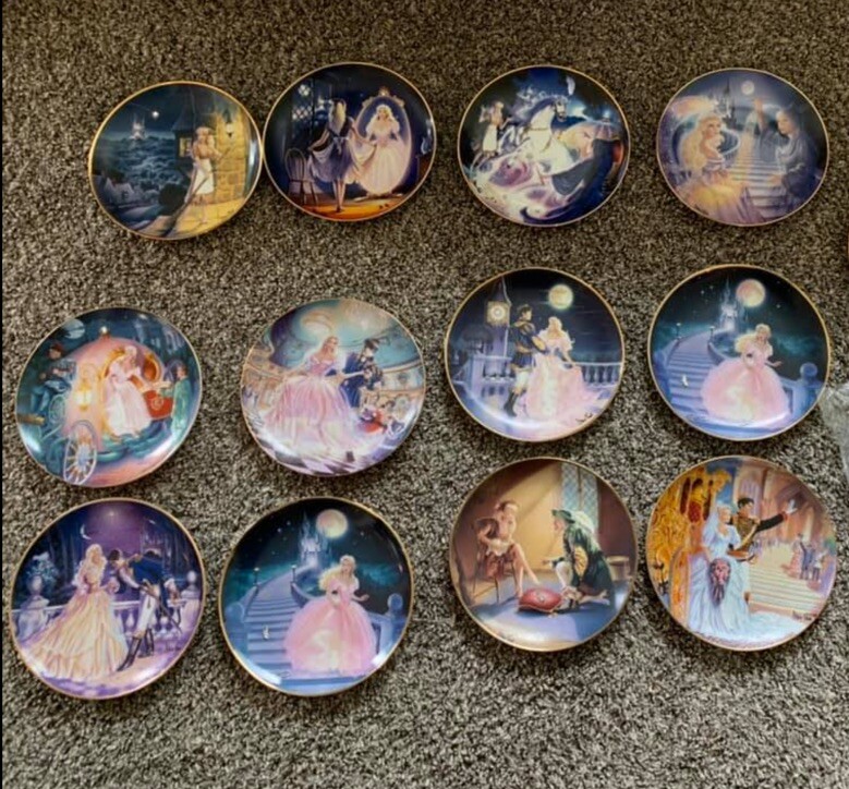 The Franklin Mint Heirloom Recommendation Cinderella Plate