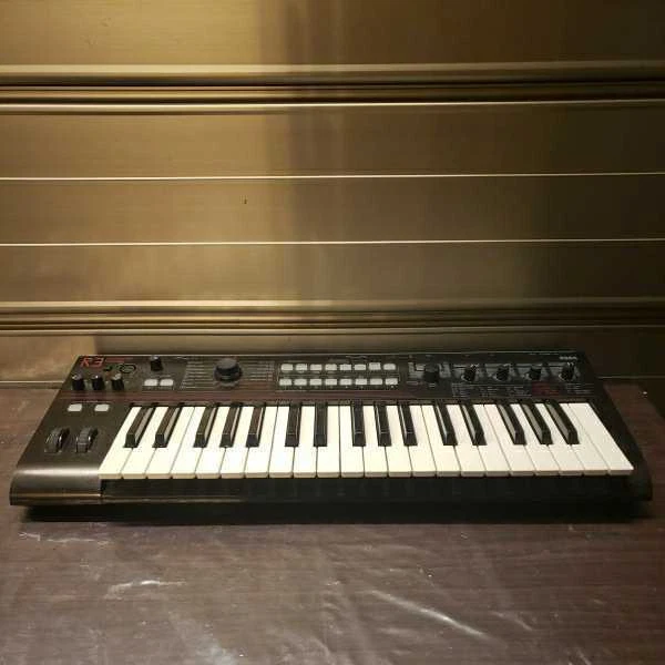 J*k様 コルグ　R3 シンセサイザー　中古 中古】KORG R3 Synthesizer/Vocoder ☆ソフトケース付☆ コルグ