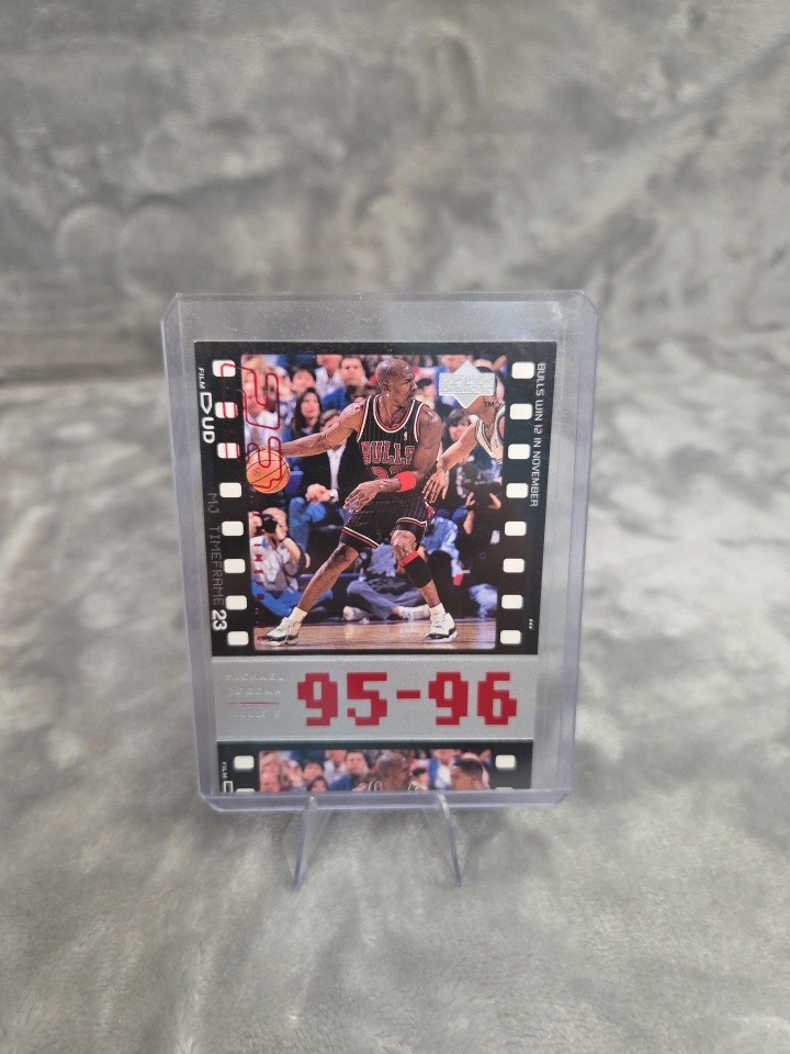 Michael Jordan, 1998 Upper Deck Michael Jordan Living Legend single, #88