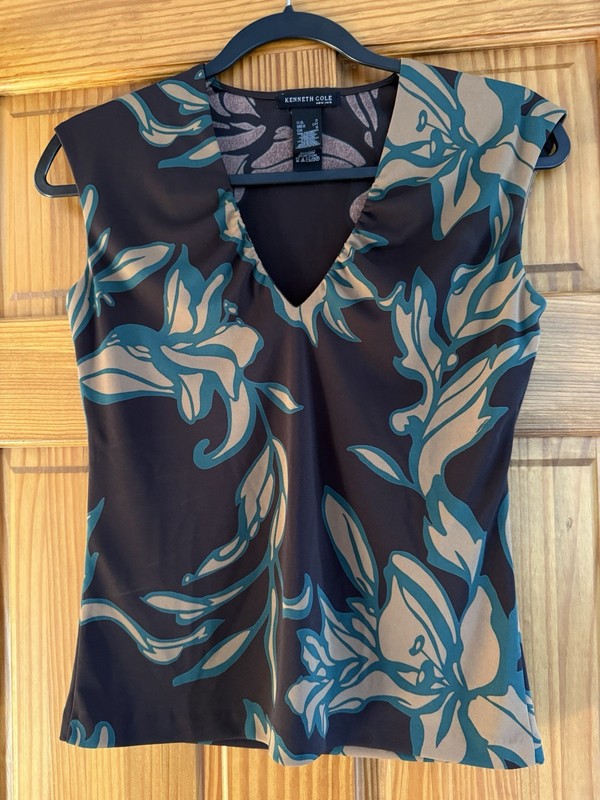 Kenneth Cole New York - Brown Green Tan Floral V-neck Sleeveless Blouse - Small