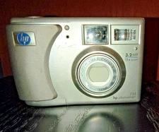 HP PhotoSmart 735 Q2210A 3.2MP Digital Camera - TESTED