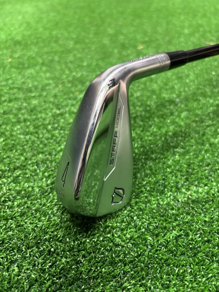 Wilson Staff Model RB 24° 4 Utility Iron / Stiff HZRDUS Gen4 Black 90g 6.0 Shaft - Image 4 of 4