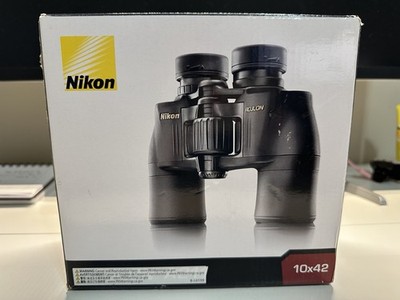 Nikon Aculon A211 10×42 NEW