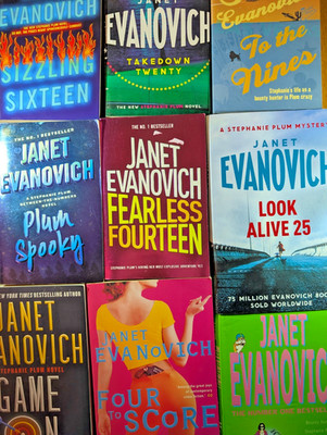 Janet Evanovich - Build Your Own Book Bundle - Buy 3 Get 2 Free