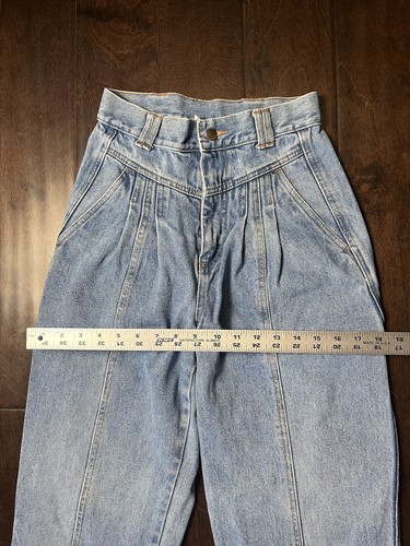 Mom Jeans With Tight Waist