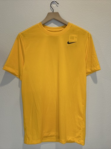 Nike Dri-Fit Legend Fitness Short Sleeve Men's Small University Gold DX0989-739
