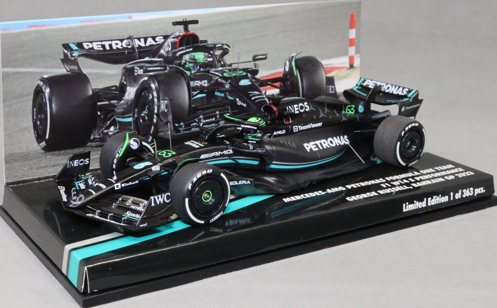 Minichamps Mercedes-AMG F1 W14 E Bahrain GP 2023 George Russell 447230163 NEW