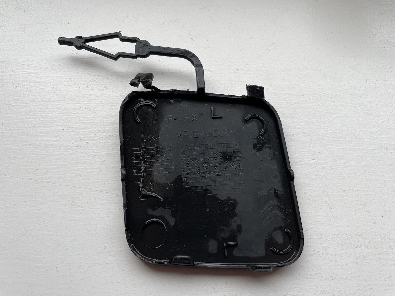 2019 Peugeot Partner BERLINGO Combo Front Bumper Tow Eye Cap Cover 