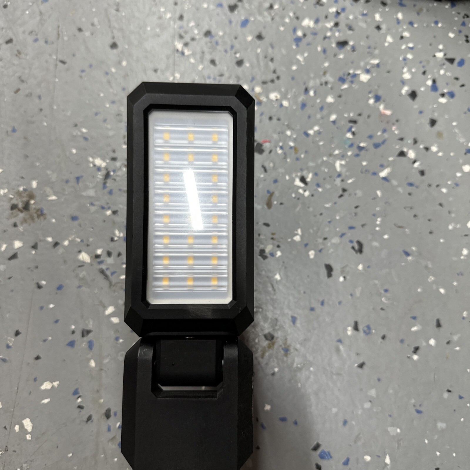 Milwaukee 212620 M12 12V Underbody Light Red 45242599455 eBay