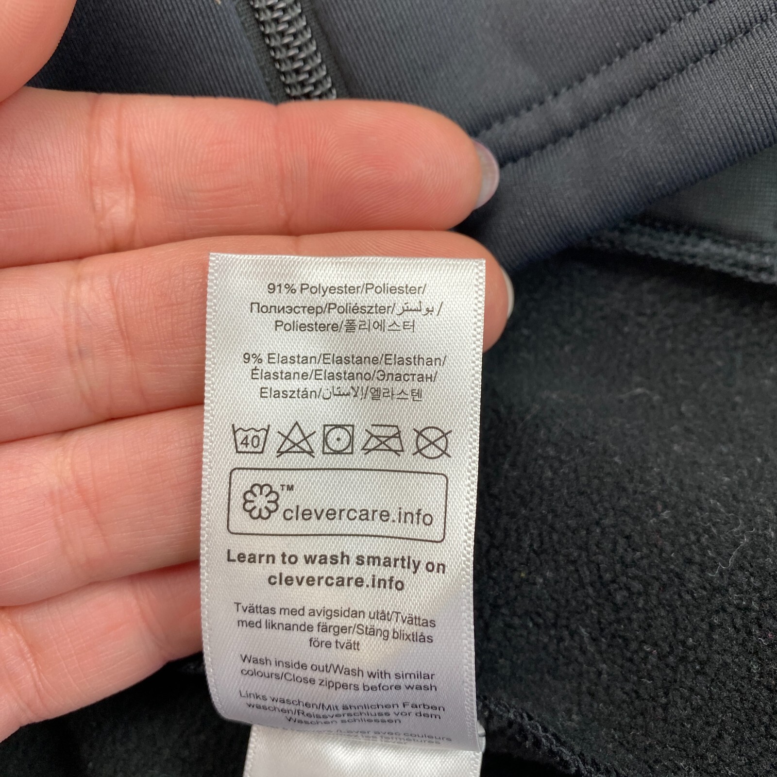 Women's Peak Performance Full Zip Jacket Black Si… - image 6