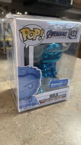 Funko POP! Marvel Studios HULK BLUE Chrome #499 BX5