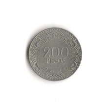 2015 Colombia - 200 Pesos - 895 - Nickel Brass - 4.6g