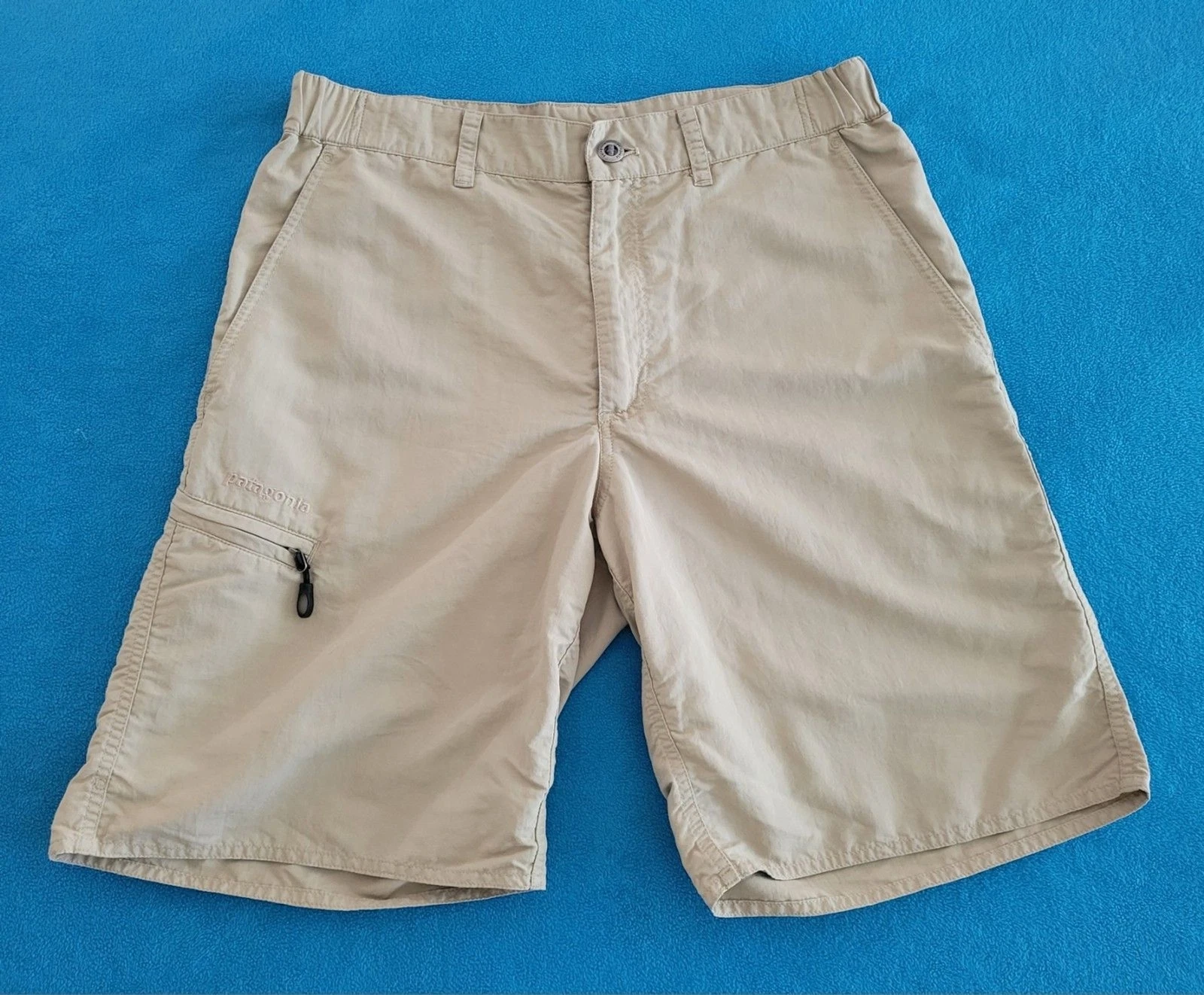 Patagonia Mens Shorts Stretch Outdoor Hiking Khaki Tan 10” Inseam Size M Pockets