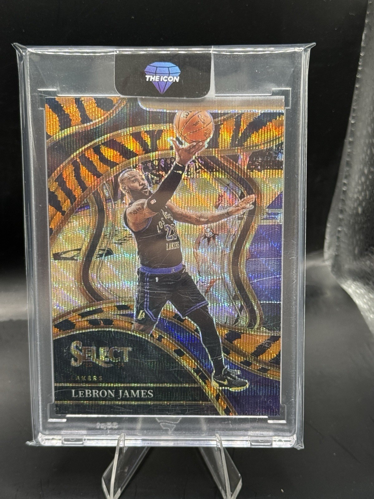 2023-24 Panini Select - Courtside LeBron James #266 Tiger Stripes Prizm