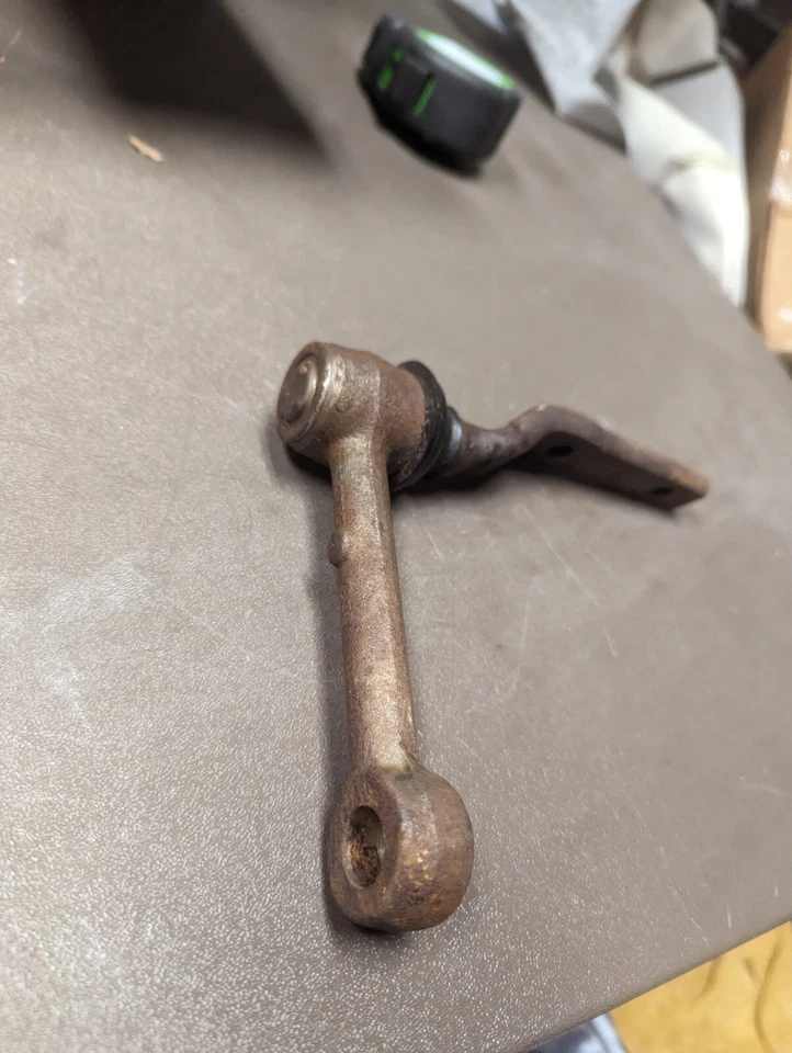 1964 1965 Oldsmobile F-85 GM Parts Idler Arm 5693754 NOS Original Cutlass 442 - Image 3 of 4