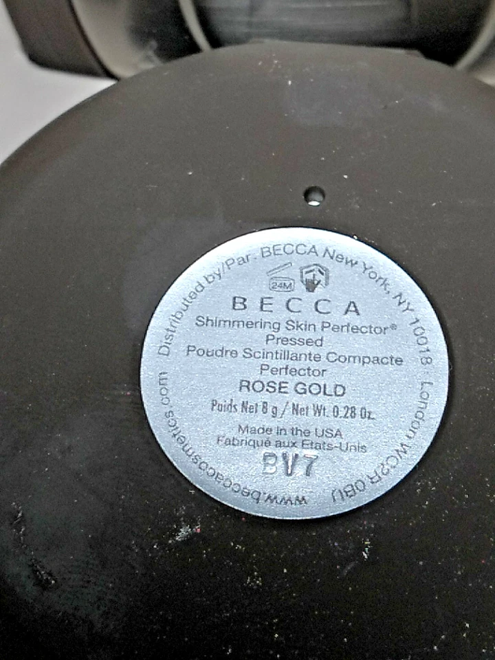 Perfeccionador de piel brillante prensado BECCA - PERLA - 0,28 oz nuevo sin caja Foto 3 de 4