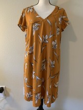 A New Day Yellow/Orange Floral V Neck Pull Over Women Shift Dress Size M