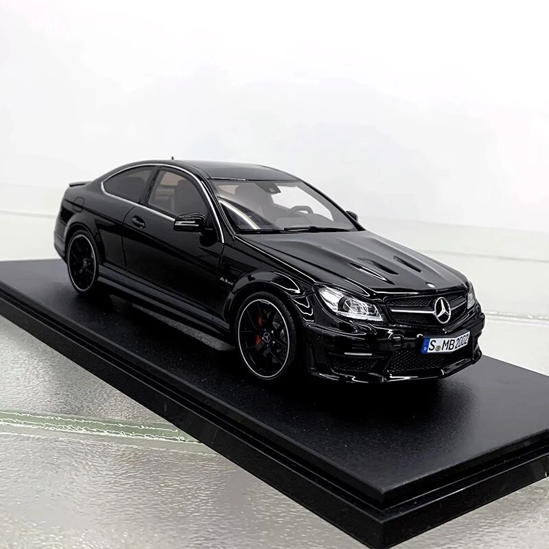 Hot GT-Spirit 1:18 Mercedes-Benz C63 AMG EDITION 507 Simulation Resin Car Model - Image 3 of 4