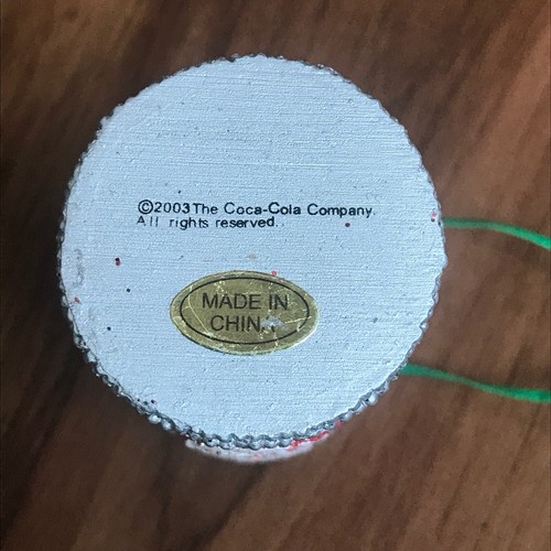 Juego de 3 adornos navideños Coca Cola cuentas brillantes incluye tapa, lata, botella - Imagen 8 de 12