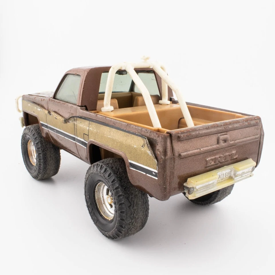 Camioneta pickup GMC Colt Seavers 1987 vintage ERTL 1/25 acero prensado Fall Guy Foto 4 de 4