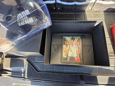 GTA 5 collectors edition DEAD ISLAND RIPTIDE RIGOR MORTISE edition Xbox 360