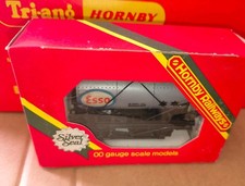 HORNBY 'OO'  R.008  ESSO TANK WAGON - SILVER SEAL WHEELS - BOXED (New.