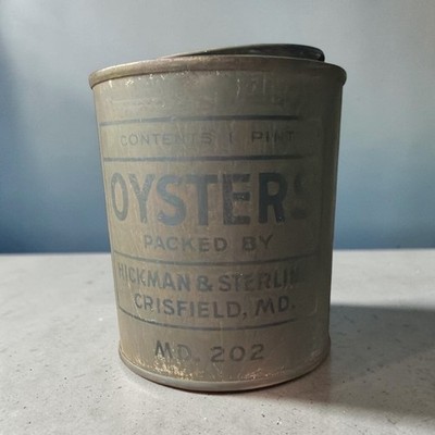Rusty Empty Pint Oyster Tin Can Hickman & Sterling Crisfield, Maryland MD 202
