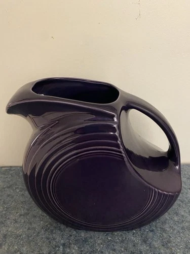 7" Fiestaware Plum Purple Large Disk Pitcher Retired Homer Fiesta 67 Oz