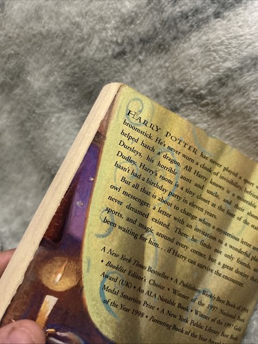 Harry Potter and The Sorcerer's Stone - Paperback - TRUE 1st Printing - Picture 11 of 17