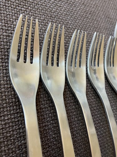 GS Gourmet Settings PARK-MATTE Carry-On Stainless flatware 16 Pieces VGUC - 第 3/16 張圖片