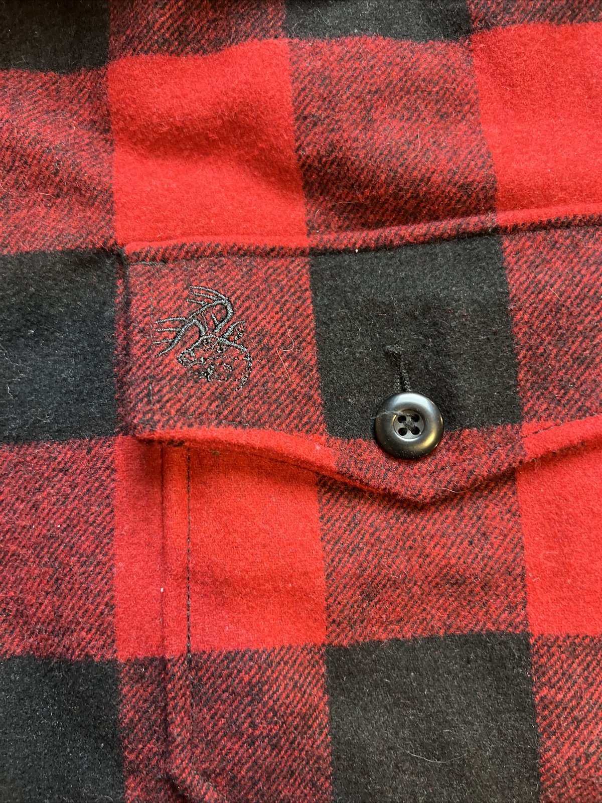 Legendary Whitetails The Outdoorsman Buffalo Red Plai… Gem