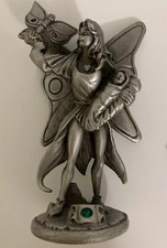 "Estatuilla de 3"" de piedra de nacimiento de Robert Rudolfi de estaño gallo del mes de mayo 1996"