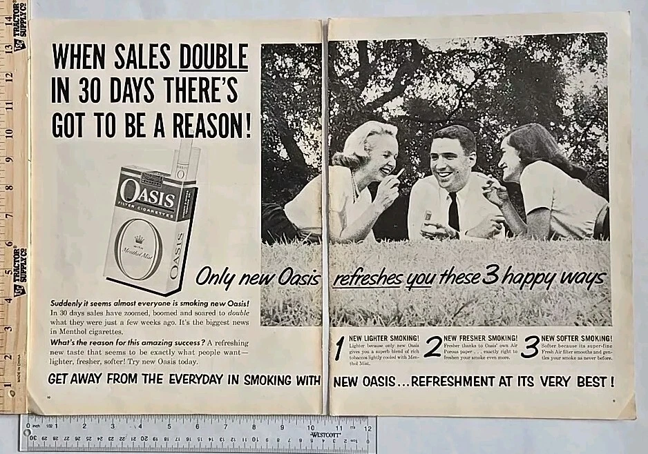 Anuncio impreso de colección OASIS 1959 cigarrillos de gran tamaño 2 páginas 14x21" hombre mujer mentol Foto 2 de 4
