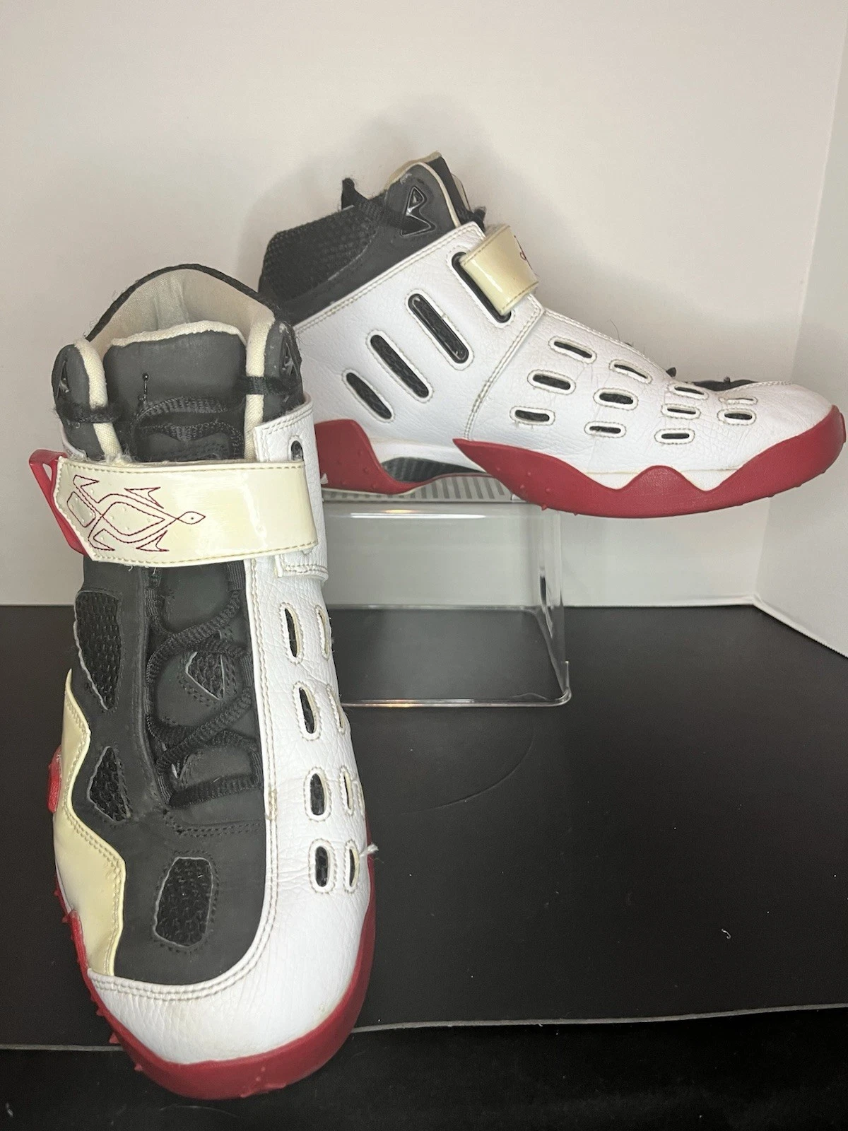 Jordan Mid Tops Sneakers Black White Red Retro Sz 11.5 Tennis Shoes Basketball
