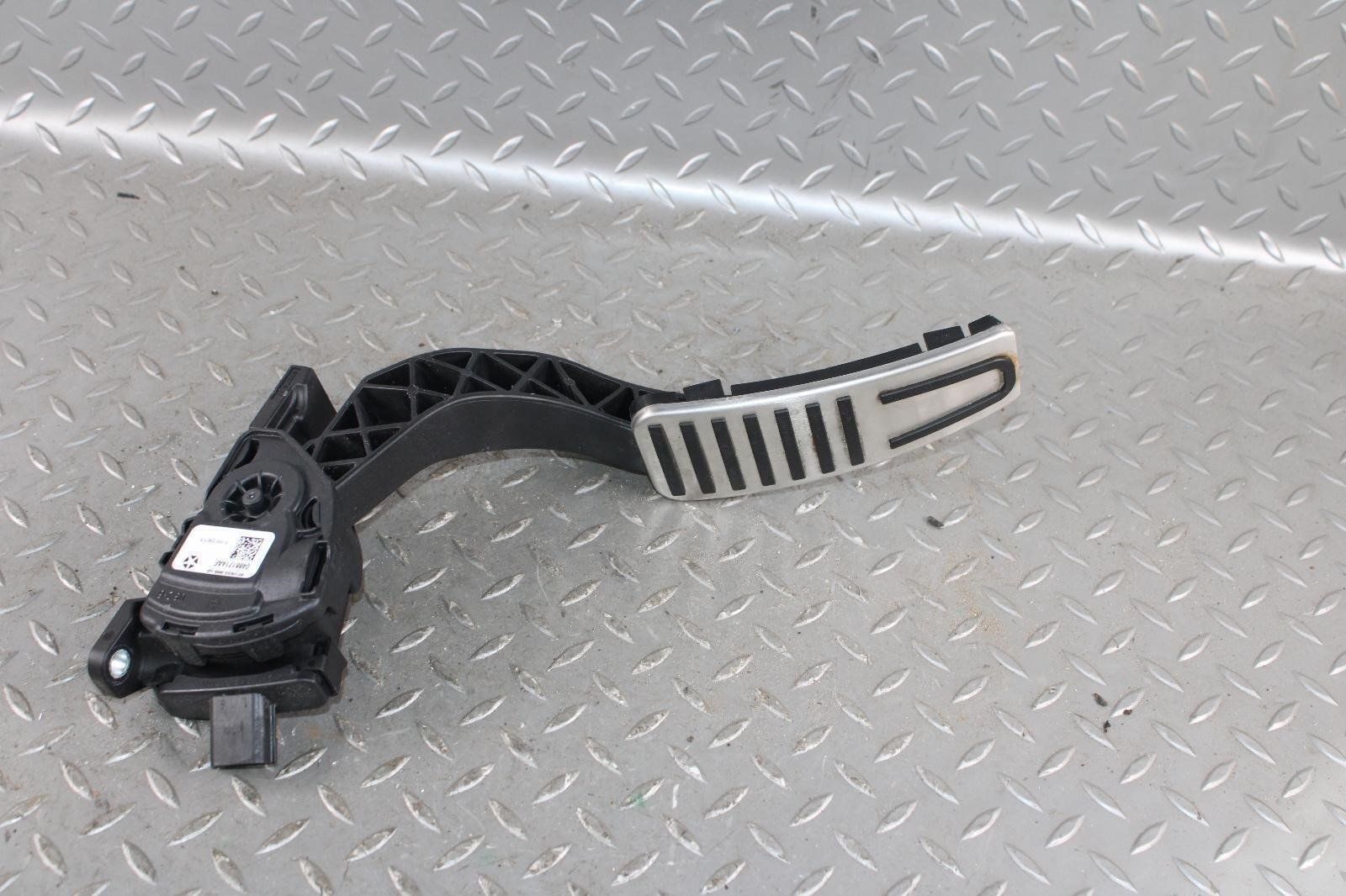 Maserati Ghibli 2014-2017 Accelerator pedal