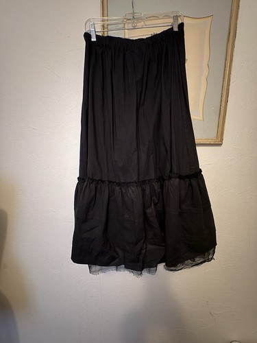 krista larson skirt - Picture 2 of 3