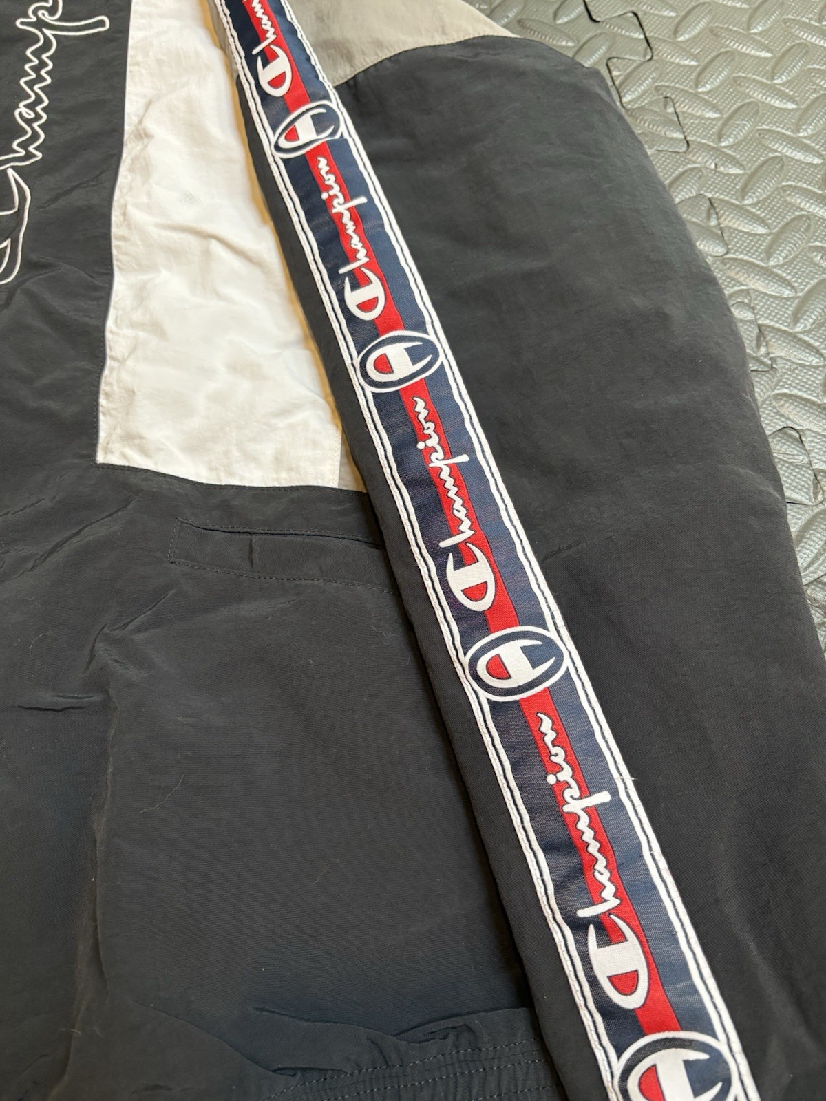 Champion Reverse Weave Track Jacket Wind Breaker … - image 3