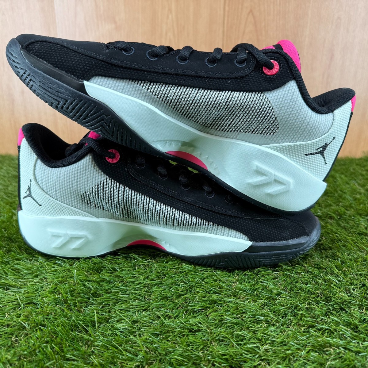 Jordan Luka .77 Black Hyper Pink HF0806-001 Men's US 10.5 New