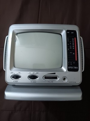 Spectra 5  Portable Black & White TV & Radio 52-BW
