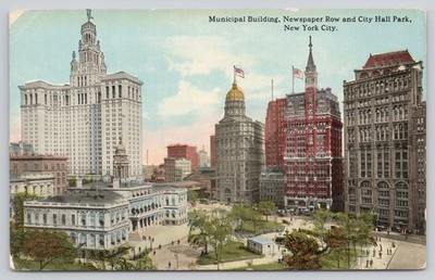 Municipal Building Newspaper Row City Hall Park NYC c1940s Postcard