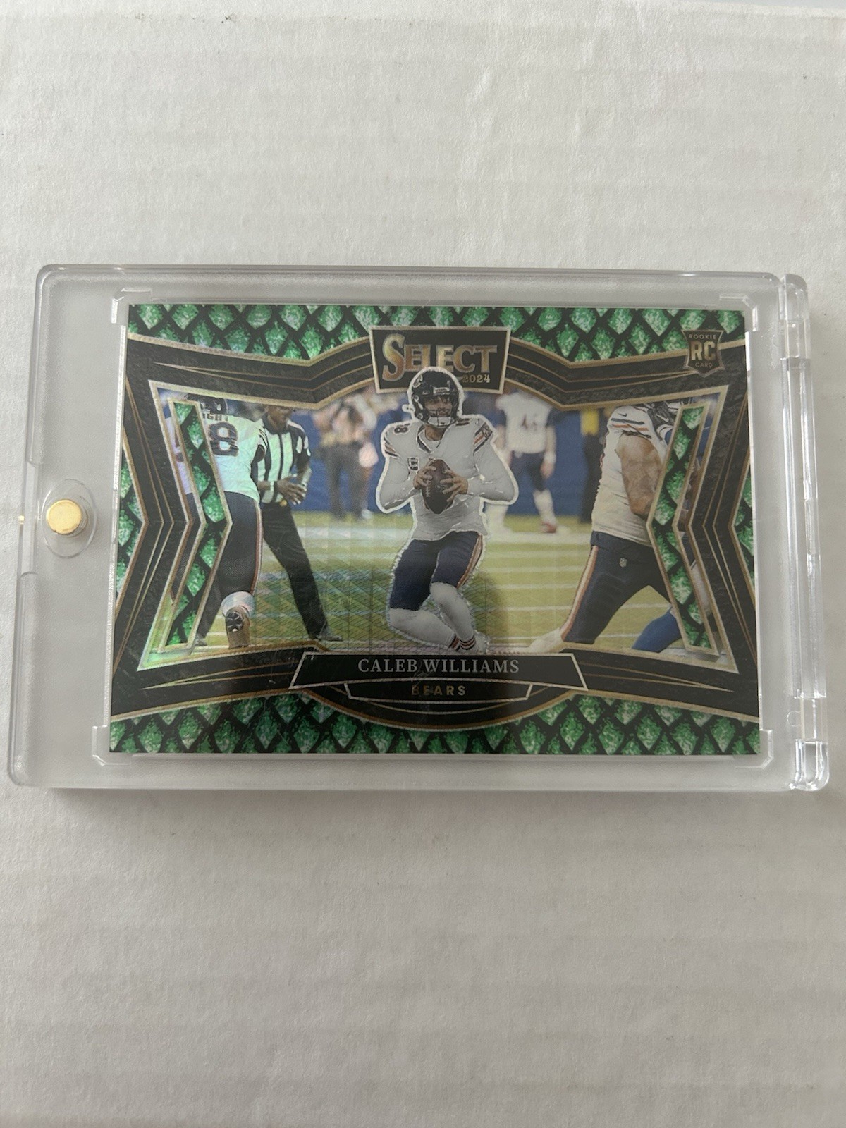 2024 Panini Select - Field Level Caleb Williams #477 Dragon Scale Prizm /70 (RC)