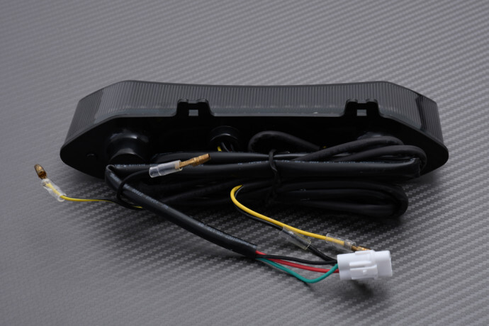 Feu stop LED avec clignotants intégrés transparent pour Yamaha R1 RN09 - 2