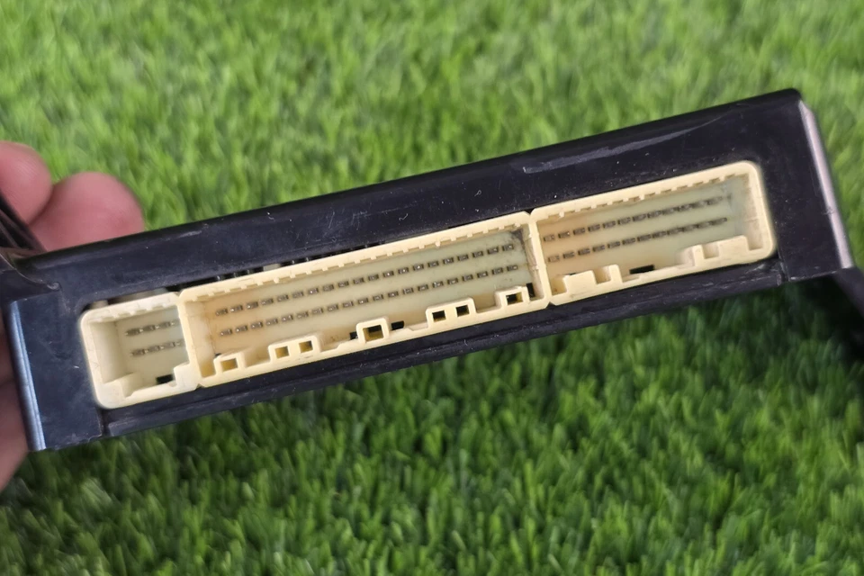 Módulo amplificador aire acondicionado Toyota Tundra 2011-2013 88650-0C250 OEM usado Foto 3 de 4