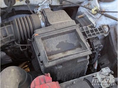 Dacia Duster Air Filter Box 1.6 SCe 115 Petrol 84kW (115 HP) HS 2017 SUV (15-18)