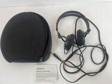 Sony MDR-V250 Dynamic Stereo Studio Monitor On-Ear Wired Headphones w/ Case