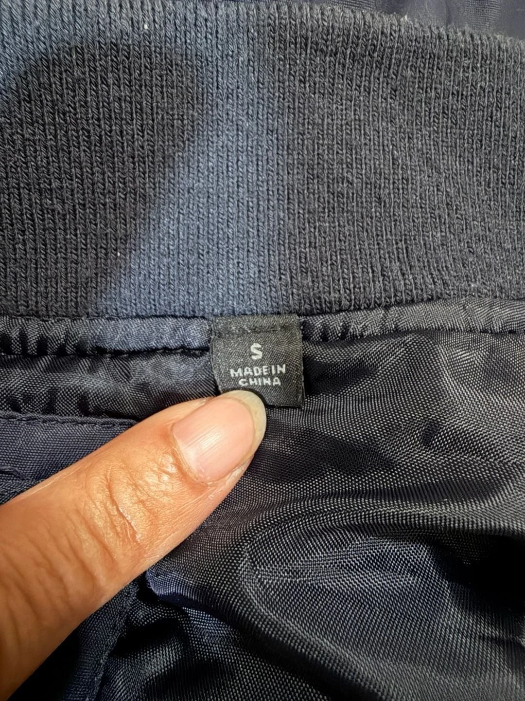 Uniqlo Men's MA-1 Bomber Jacket Navy Blue Size S - product detail image 12